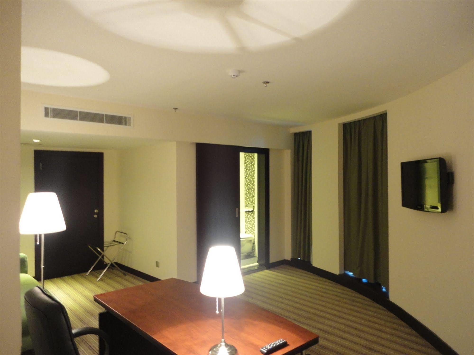 Days Olaya Hotel Ер-Ріяд Екстер'єр фото